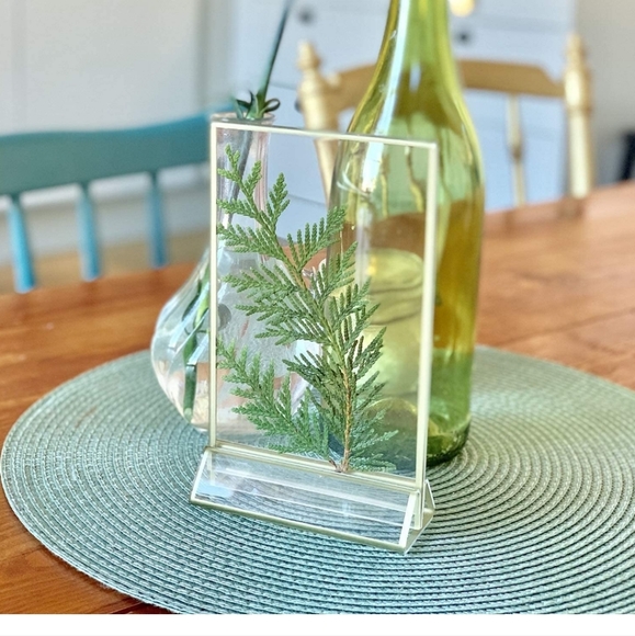 Acrylic Sign Holders with Gold Border,Double Sided Clear Frame,Perfect for Photo - Picture 4 of 6